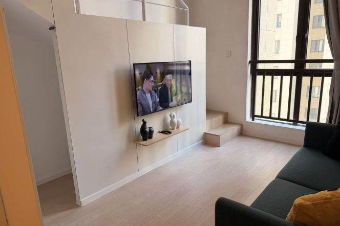 1BR 2Baths near line 4,9and12 and convenient to Long'hua Hospital can long and short lease