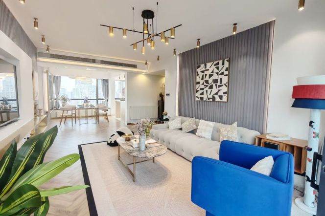 modern 3brs balcony wall heating modern furniture beside Huang pu river only 22K