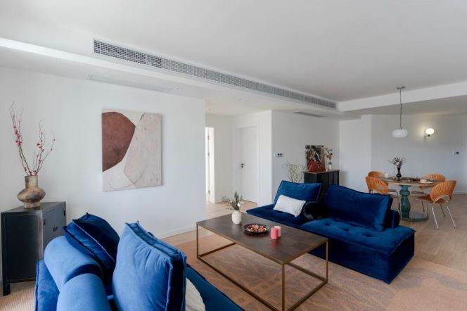 Stunning 3-Bedroom Penthouse suzhou creek  , Jing'an District