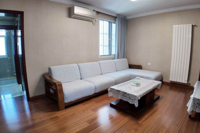 2br, first rent, Siemens appliances, dry, dishwasher, wall heating, 9k