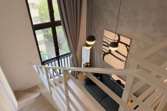 1BR 2Baths near line 4,9and12 and convenient to Long'hua Hospital can long and short lease
