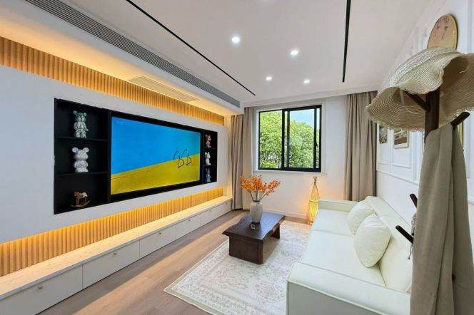1br, balcony, yy,dryer, subway L7,13Changqing& L8,13Chengshan, 7.2k