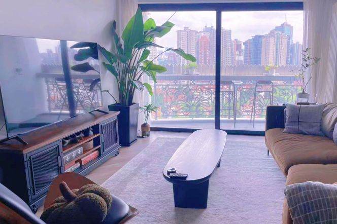 3 Brs, 2 Baths, Balcony/Gym/Swimming pool, 140 sqm @ Wuding metro L14