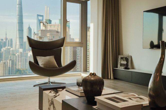 Luxury High-Rise Riverfront Residence at Pudong lujiazui 