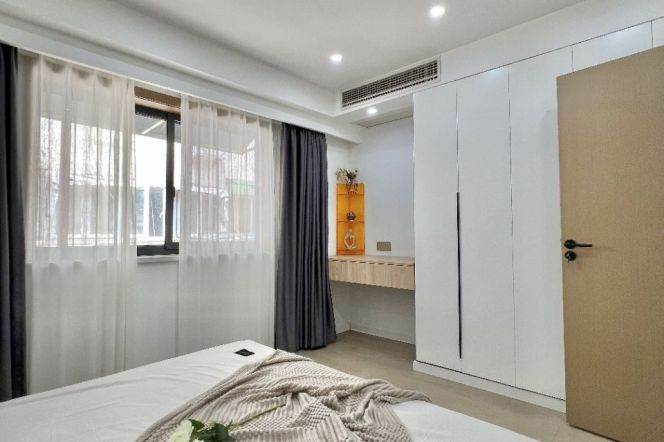 changping rd 1BR/big living room@L7