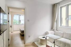 Bright 1 br in Old Xuhui, easy to L 9/12 JiaShan Rd St. + L 7/9 ZhaoJiaBang Rd St. near IAPM