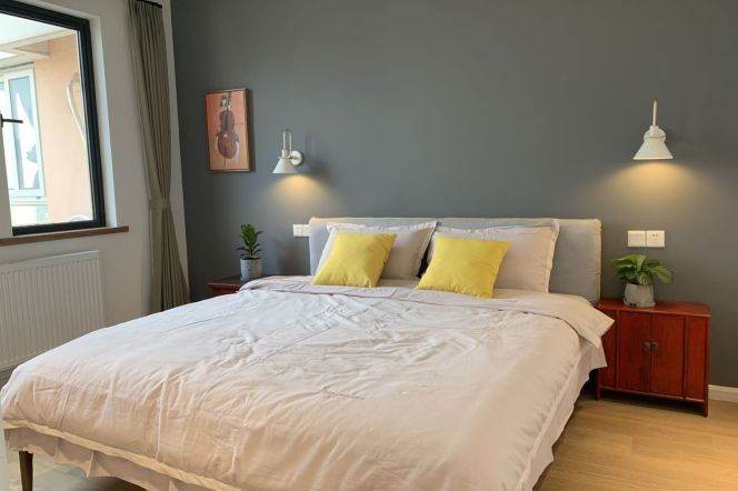 modern 3brs wall heating modern furniture near Jing an temple line 2,7,14 only 22K
