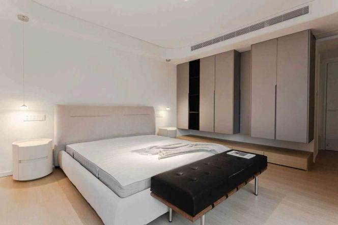  zhenning rd huashan rd  Modern 3-Bedroom Apartment 