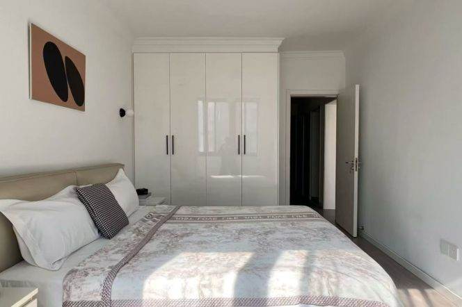 hongqiao rd station one bedroom