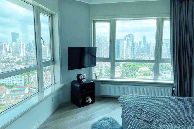 3 Brs, 2 Baths, Balcony/Gym/Swimming pool, 140 sqm @ Wuding metro L14