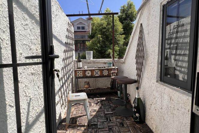 Super 1+1BR w. Outdoor Terrace@Fumin Lu 