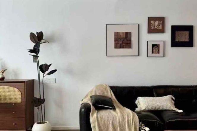2 Brs with Newly Renovated, 90 sqm, Floor heating @ Xintiandi station L10&13