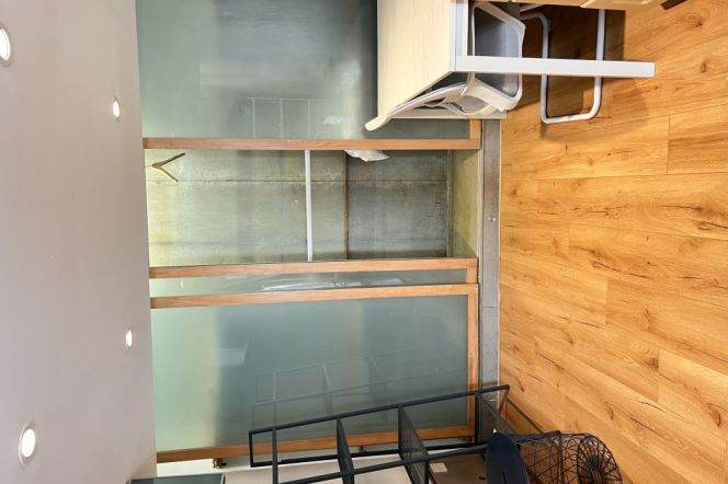 Good Value Cosy Apt. Private Entrance 