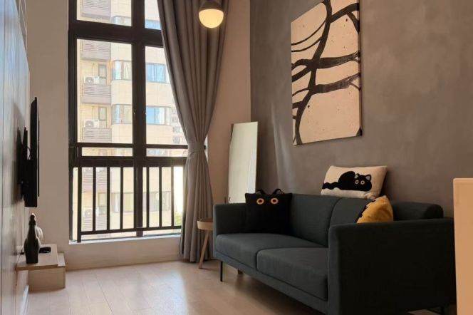 1BR 2Baths near line 4,9and12 and convenient to Long'hua Hospital can long and short lease