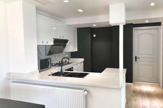 3 Brs, 2 Baths, Balcony/Gym/Swimming pool, 140 sqm @ Wuding metro L14