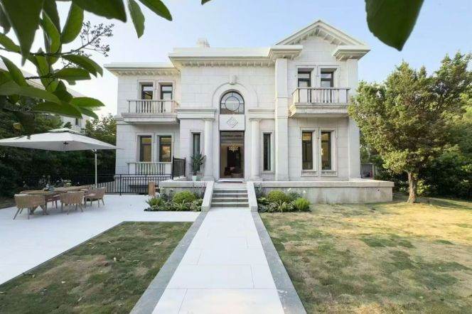 Luxurious 6-Bedroom Detached Villa at  Qingpu