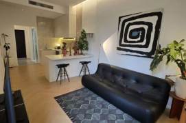 High ceiling one bedroom Apt+gym+heating+central AC @Changping