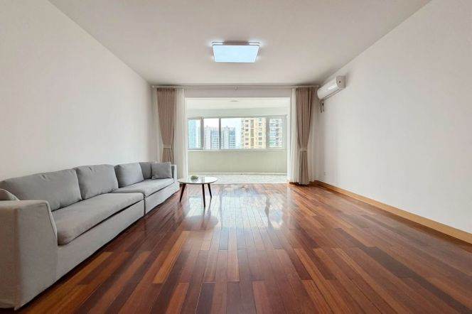 3 Brs, 2 Baths with Fabulous View, 170 sqm, Fuxing/Jiashan rd @ IAPM 