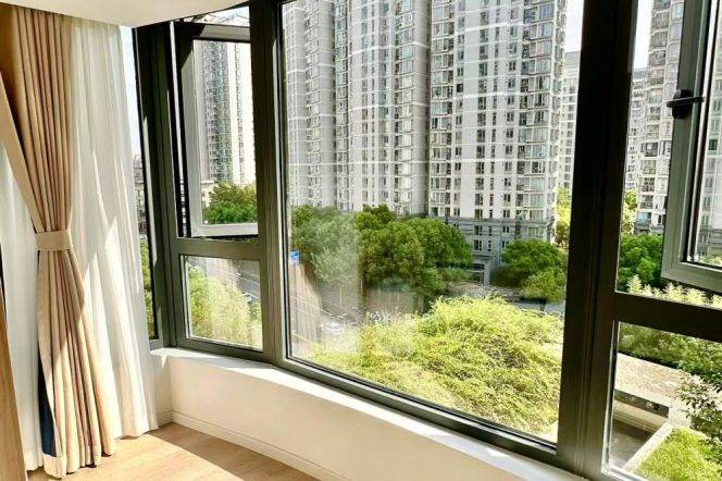 Xujiahui/3br2bt/central AC/floor heat/oven/balcony/dishwasher/outdoor balcony/tennis court