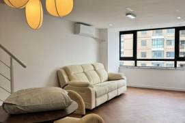 Amazing 2br-2bathr duplex apt | Big wondows | Balcony | West Nanjing rd metro 11.9K