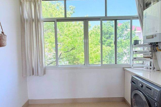 Jiaotong Uiversity Station 2Br Line10/11