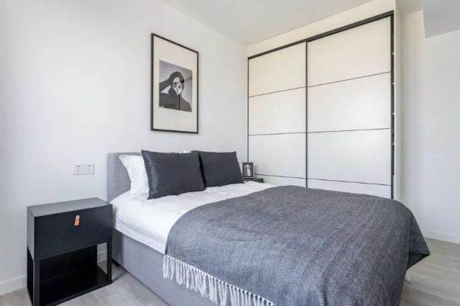 Gubei   Modern 4BR Apartment bright and clean 