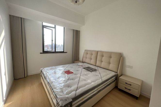 17k Brand new 3Br 2Bathr  Nr The Suzhou River close to Changshou Rd.line7/13