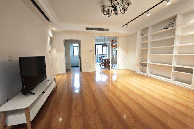 Kingswell Garden — Expansive 3BR with Floor Heating — 23,000 RMB