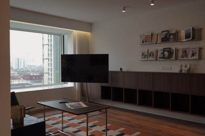 Modern 4BR Apartment  Xujiahui