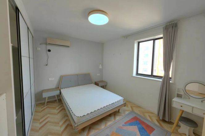 Excellent 3Bdrs & 2Bts Apt+Wall Heating+Oven@Zhongshan Park