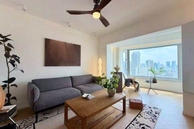 Jing’an Skyline View 2BR | Full Facilities +  Clubhouse