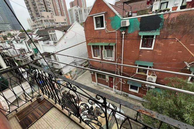Kangding rd./Wuding rd. 1Br duplex 1Balcony, Line 7/14