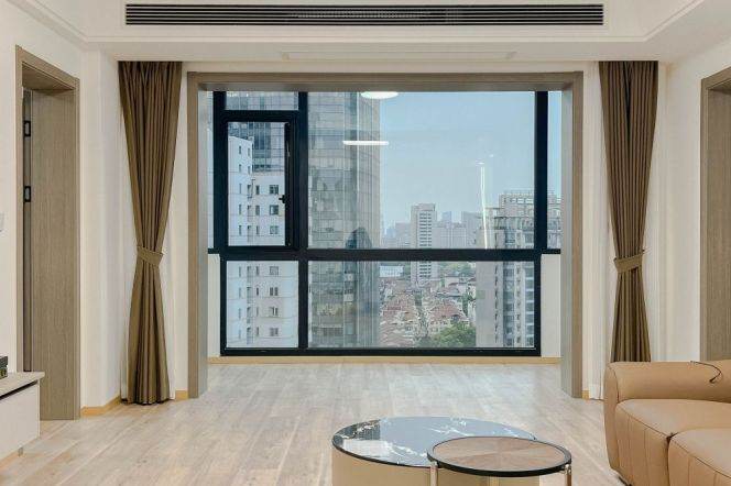 3 Brs, 2 Baths,Floor heating/Central ac/Dish wander, 170 sqm @ Changshu metro L1&7