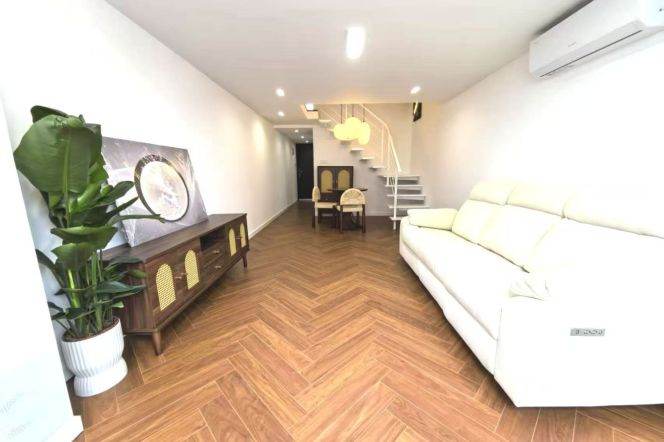 changping rd elevator 2BR/2Baths@L7
