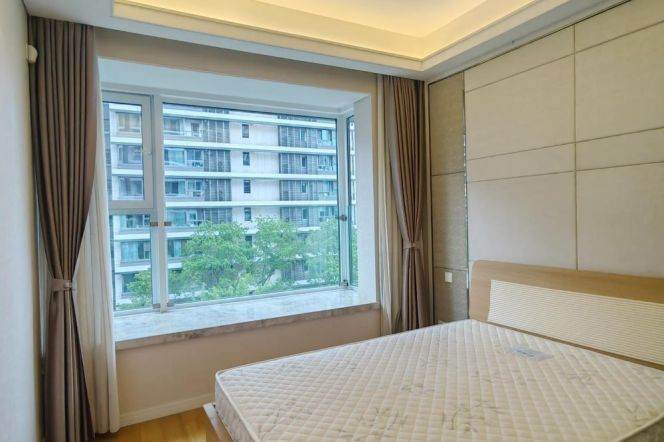 Modern compound 3 br with floor heating+Pool Gym,next Wellington shanghai .L 6/8/11