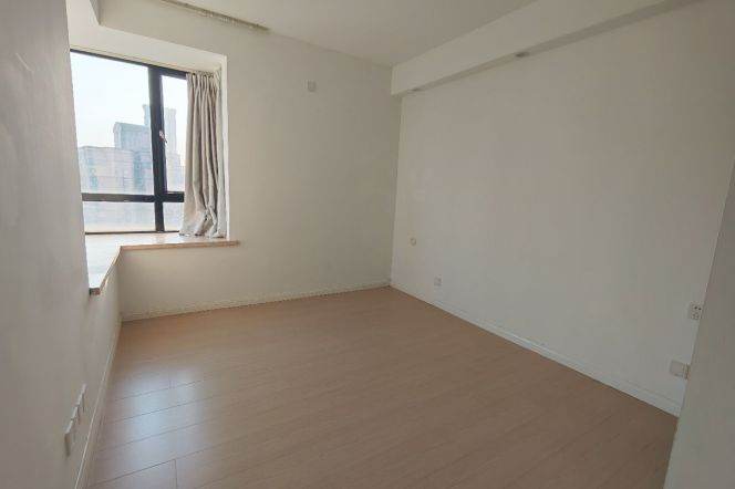 Jing’An Elite Residence — High-Floor 3BR with Panoramic Balcony — 22,000 RMB