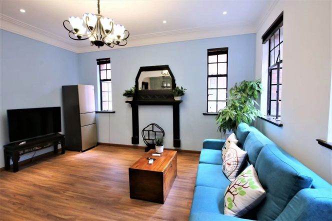 1BR 1 LR with classic old Shanghai style and outdoor balcony near iapm 