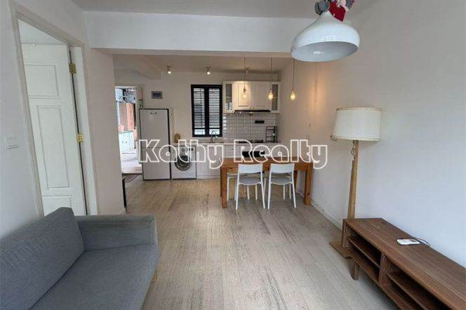 Nice 1BR APT Floor heating Oven Changshu Rd 7.8k