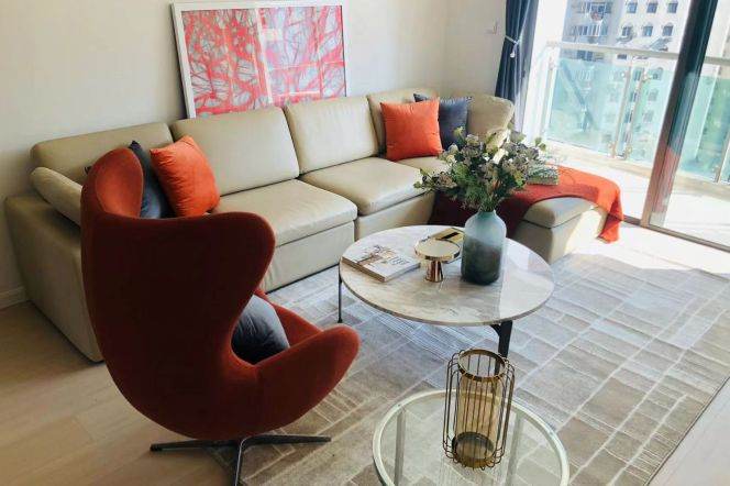 3 Brs, 2 Baths, Open Balcony/Floor heating, 140 sqm @ Dapuqiao rd station L9