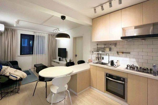 Elevator 2Brs/2Lrs/2Bts apt nr Hengshan rd,M1