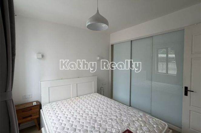 Nice 1BR APT Floor heating Oven Changshu Rd 7.8k
