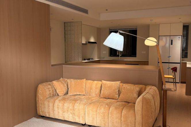 Cozy&Bright, 2Br 2Ba 1Closet 165Sqm, Changping rd., L7/13