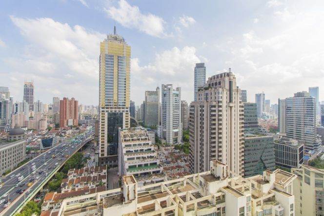 Jing’An Elite Residence — High-Floor 3BR with Panoramic Balcony — 22,000 RMB