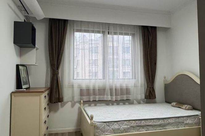 Prince Garden — Modern 3+1 BR with Full Floor Heating — 18,500 RMB