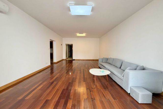 3 Brs, 2 Baths with Fabulous View, 170 sqm, Fuxing/Jiashan rd @ IAPM 