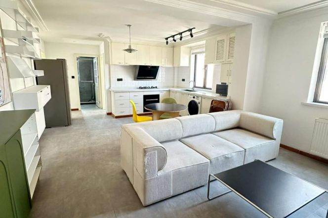  Spacious 2br high-rise nr Hengshan rd Line 1/7/9