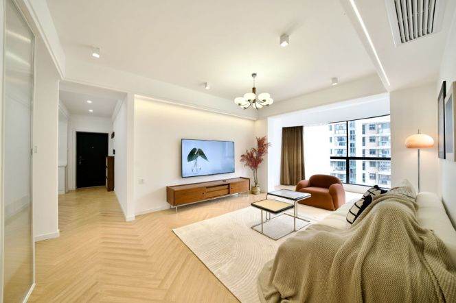 17.3k 3Br with floor heating Nr The Golbal Harber close to Caoyang Rd.line3/4/11/14