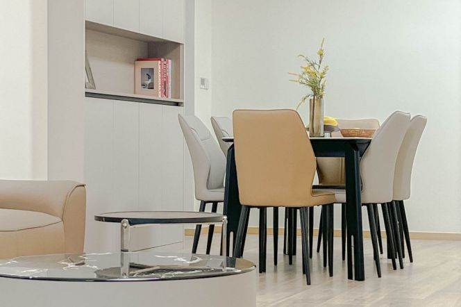 3 Brs, 2 Baths,Floor heating/Central ac/Dish wander, 170 sqm @ Changshu metro L1&7