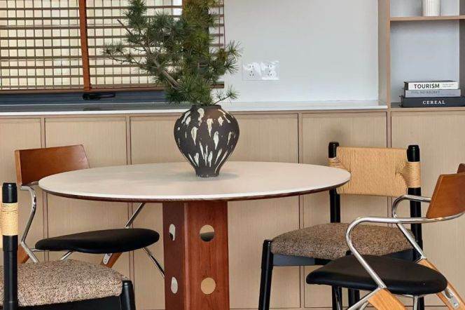 3 Brs, 2 Baths, Floor heating/Central ac/Oven, 140 sqm @ Shanghai Zoo L10