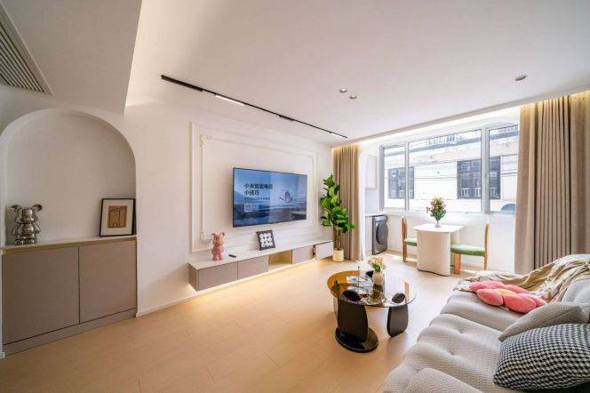 zhongshan park brand new 1BR/big living room@L2/3/4